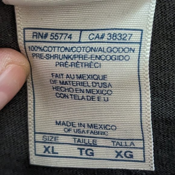 Mid 90's Monty Python T-shirt - I Fart In Your General Direction - Picture 5 of 6